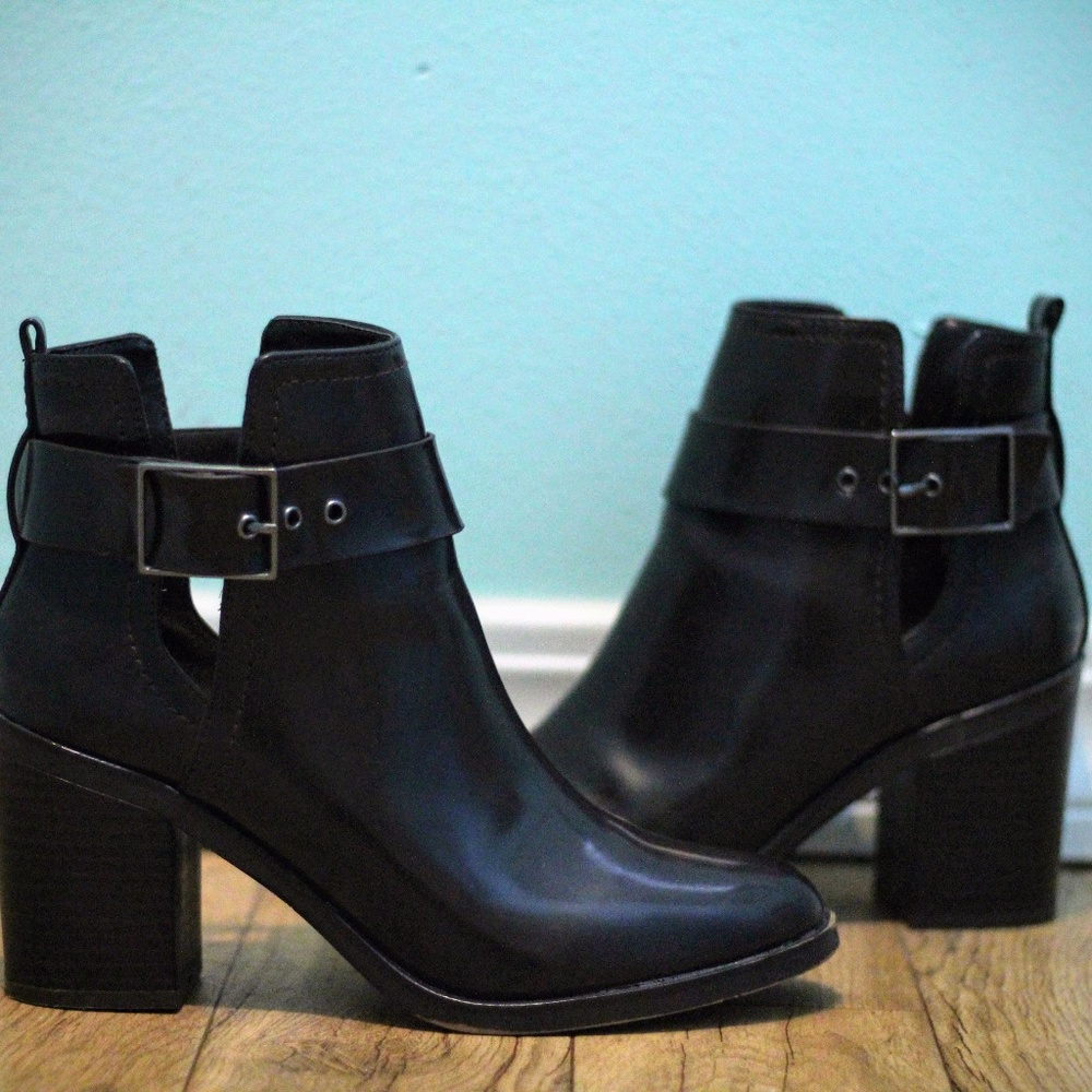 Chocolate Brown Stradivarius Booties