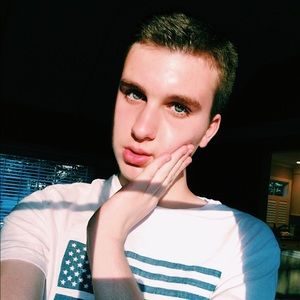 Meet your Posher, Sam