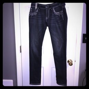 ‼️Sale‼️Miss Me Skinny Fit w/bling