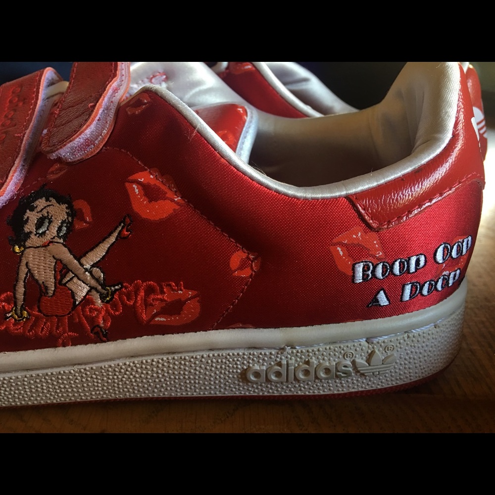 Betty Boop Adidas Shoes Limited Edition Size 8