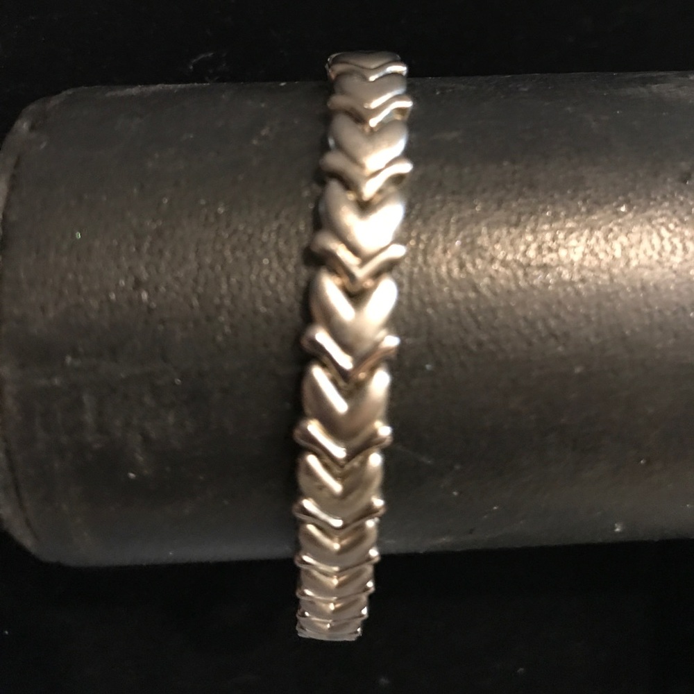 Silver linked 8" bracelet