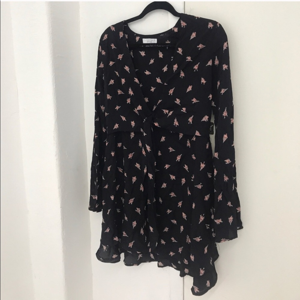 NWT Flynn Skye London mini dress, SIZE MEDIUM