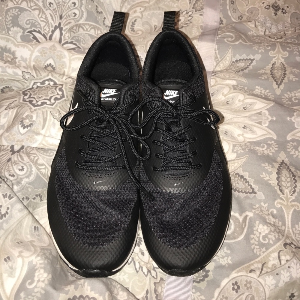 Nike women's Air Max Thea