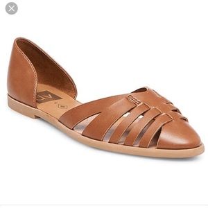 NWOT- DOLCE VITA for target flats