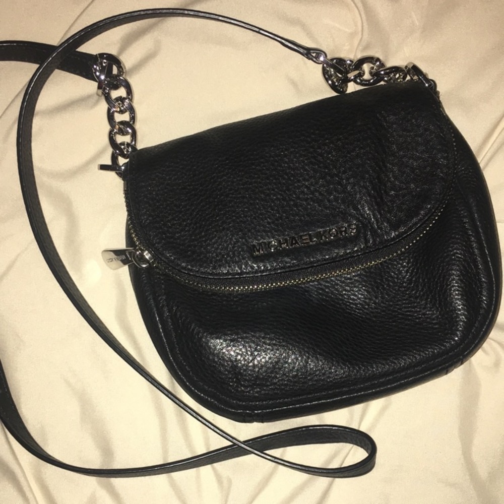 Michael Kors cross-body (authentic)
