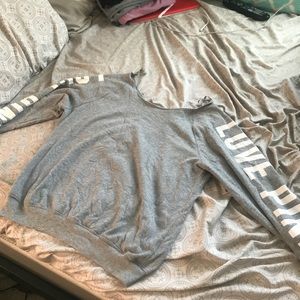 Off the shoulder vs pink crew