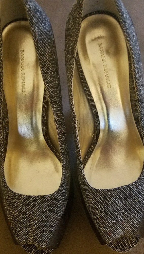 Cute Peep Toe Banana Republic heels