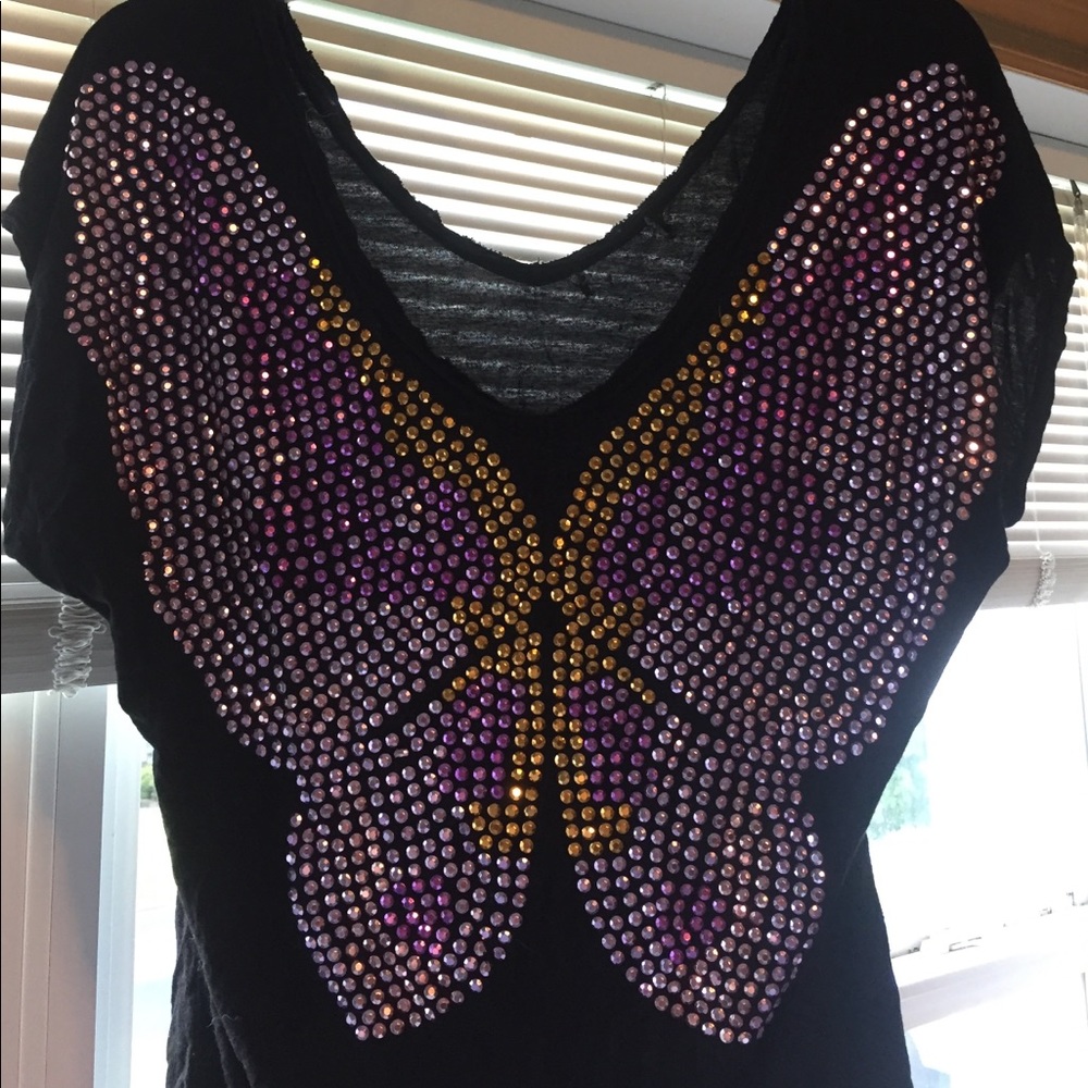 studded butterfly v neck
