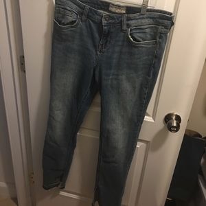 NEVER WORN JEANS