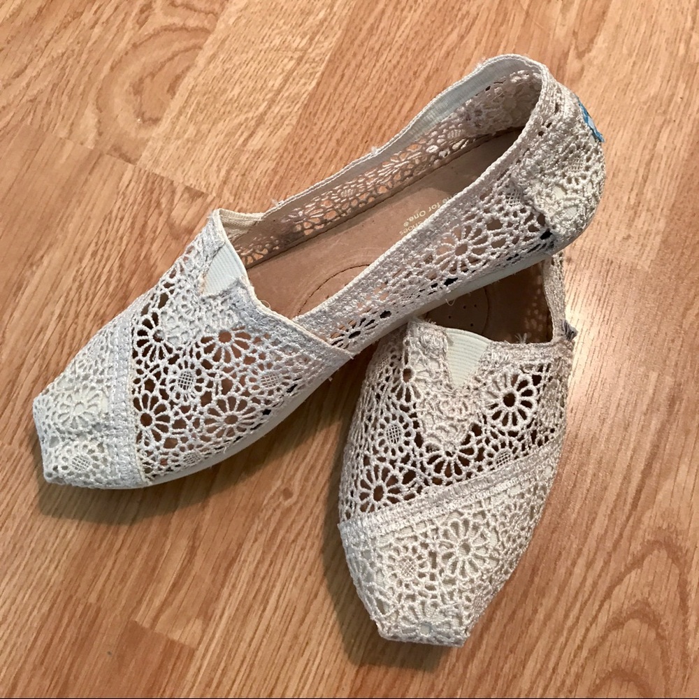 TOMS Natural Crochet Women's Classic Shoe