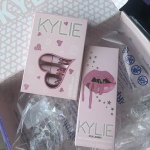 Kylie Cosmetics Makeup - Kylie kit Kylie Cosmetics Makeup - Kylie kit