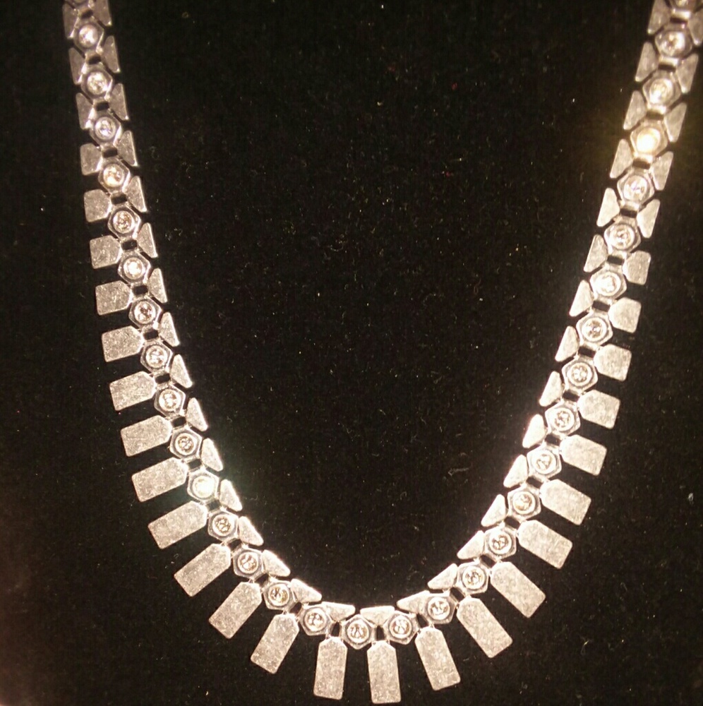 Premier Designs Nod to Mod necklace