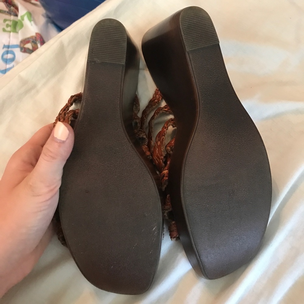 Heels - Picture 2 of 3