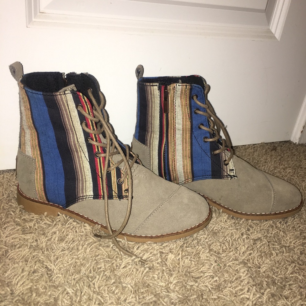 Toms booties