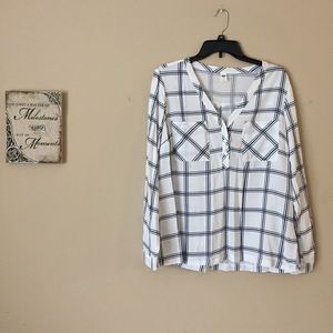 ⬇️Old Navy Blouse