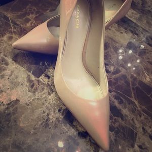 Coach pumps !!! Used wore them a couple times
