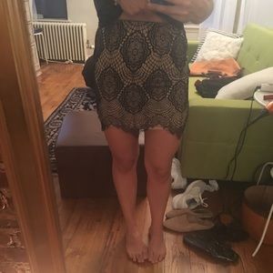Mini skirt lace