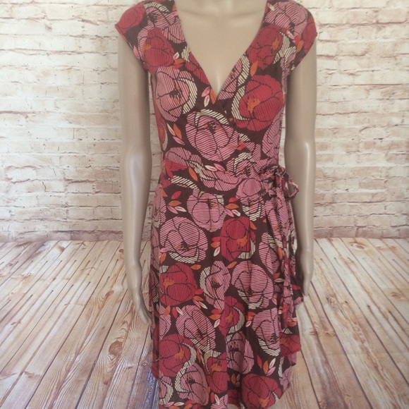 • H&M • Floral Rose Print Wrap Dress Size 4 Small - Picture 2 of 7