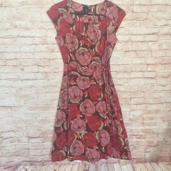 • H&M • Floral Rose Print Wrap Dress Size 4 Small - Picture 6 of 7