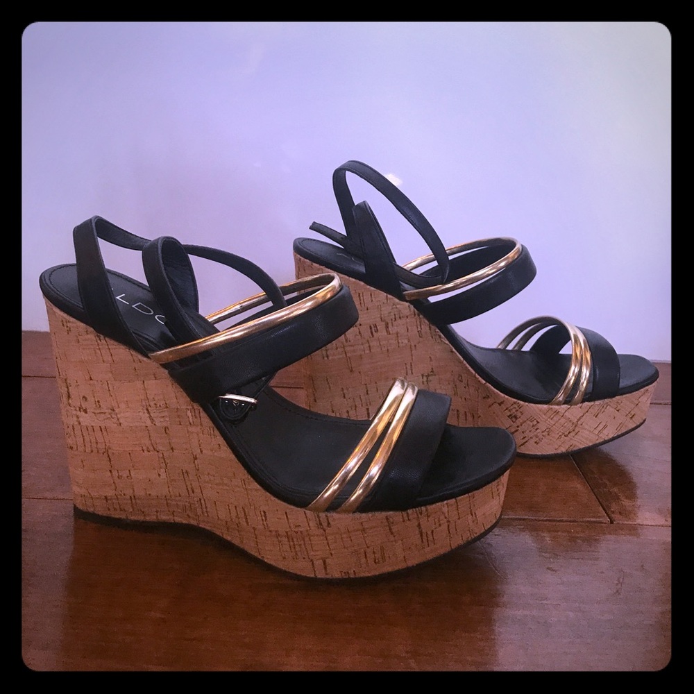 Aldo black and gold wedges