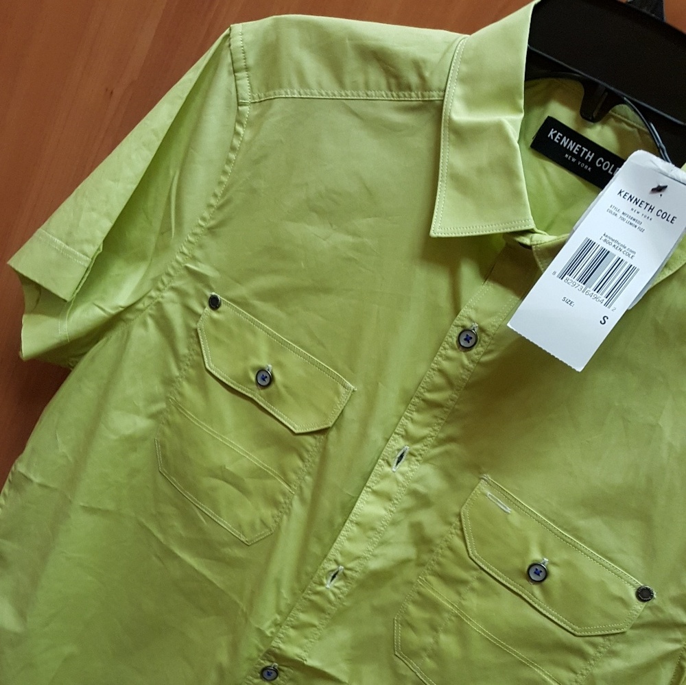Kenneth Cole short sleeve button up shirt