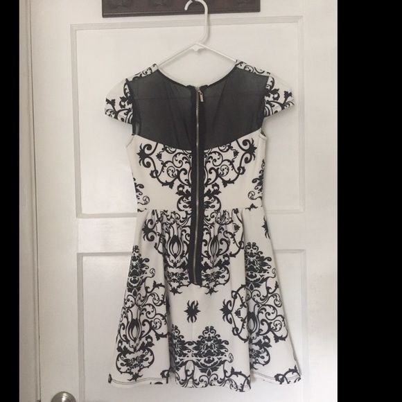 Black & white dress - Picture 2 of 4