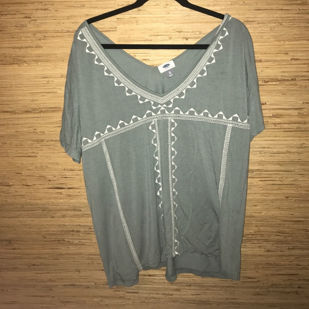 Old navy embroidered top