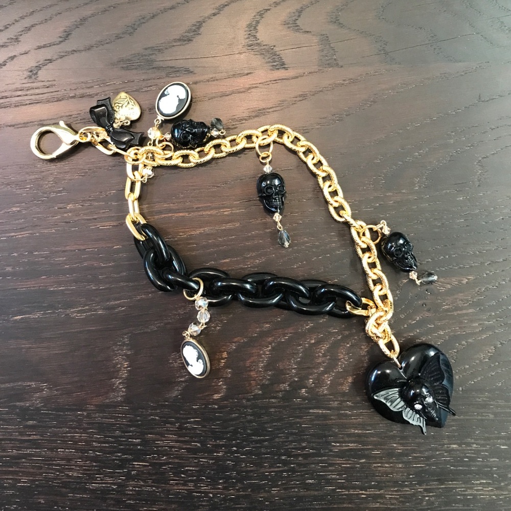 Tarina Tarantino EDGY LUX