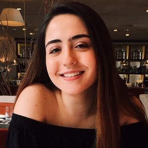 Meet your Posher, Adrienne