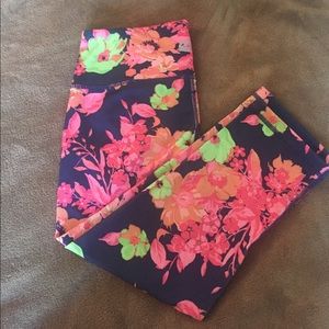 Bundle of two workout capris
