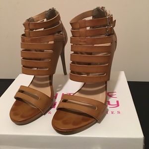 Chinese Laundry Sandal