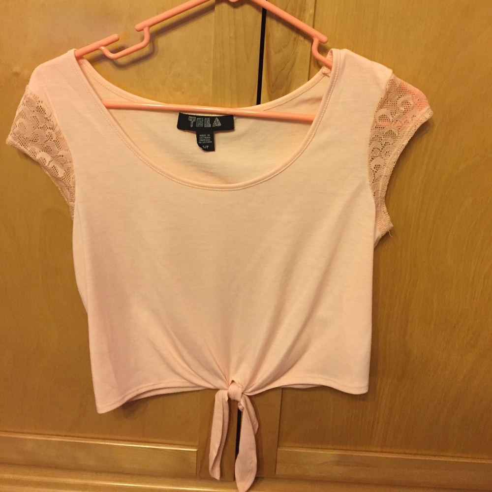 Tela Light Pink Crop Top