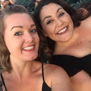 Meet your Posher, Andrea