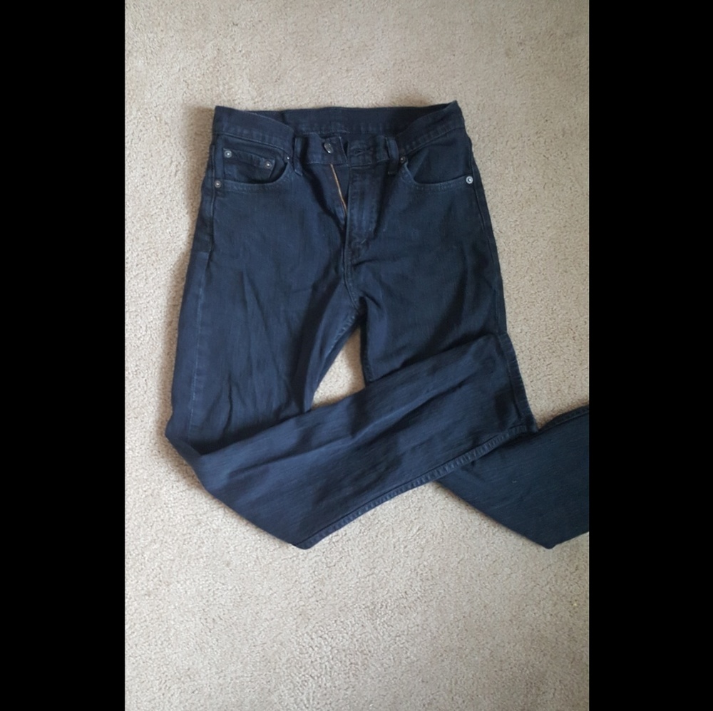 Black Levi jeans