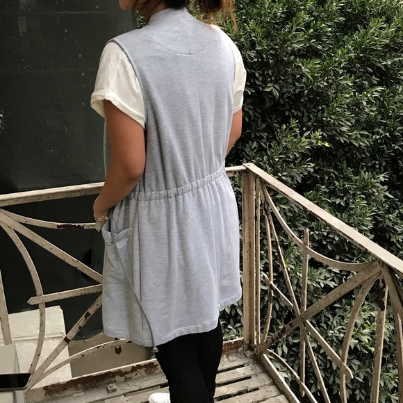 DREW Women's Sweater Zip Up Vest Gray $216 NWT - Picture 6 of 8