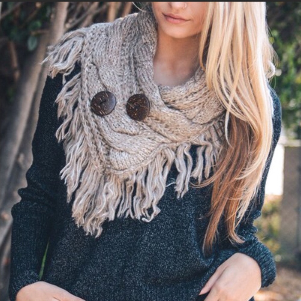 Fringe Infinity Scarf - Picture 4 of 4