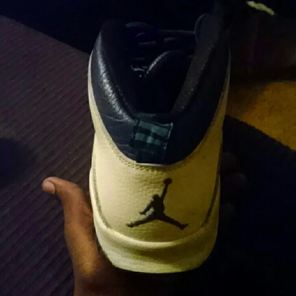 Jordan 10 - Picture 2 of 3
