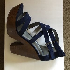 Navy blue Guess heels