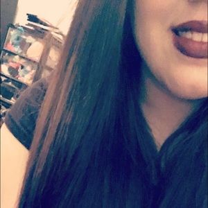 Meet your Posher, Jlynn