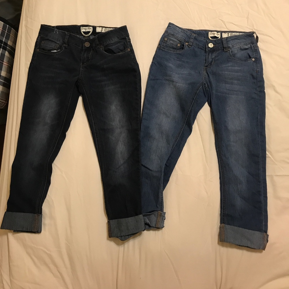 2 pairs of jeans/capris