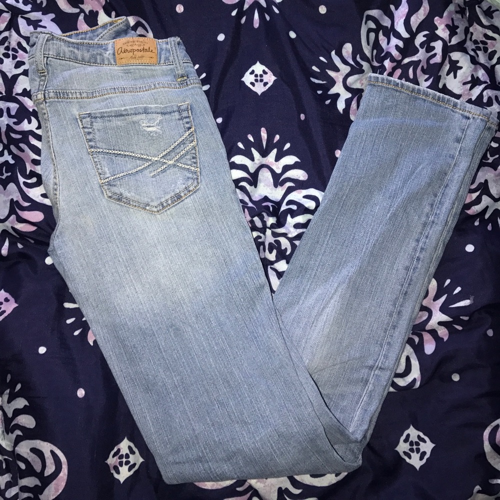 Skinny ripped jeans