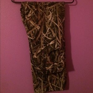 Mossy Oak camp pants