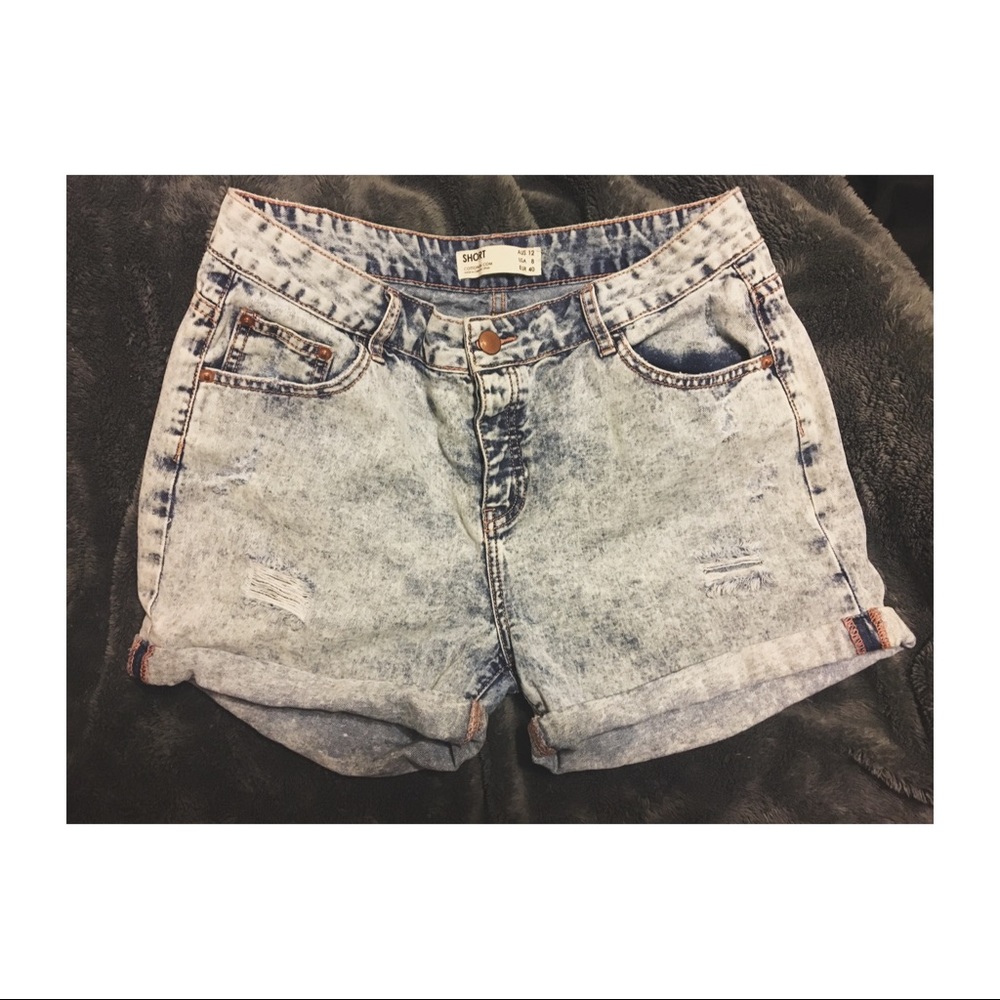 {cotton on} High Waisted Distressed Shorts