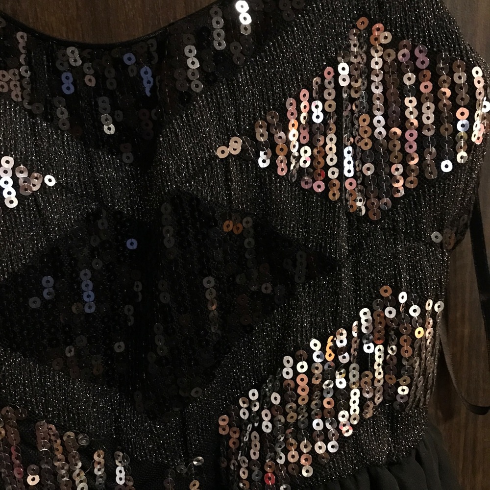 Black/silver sequined homecoming dress - Picture 3 of 7