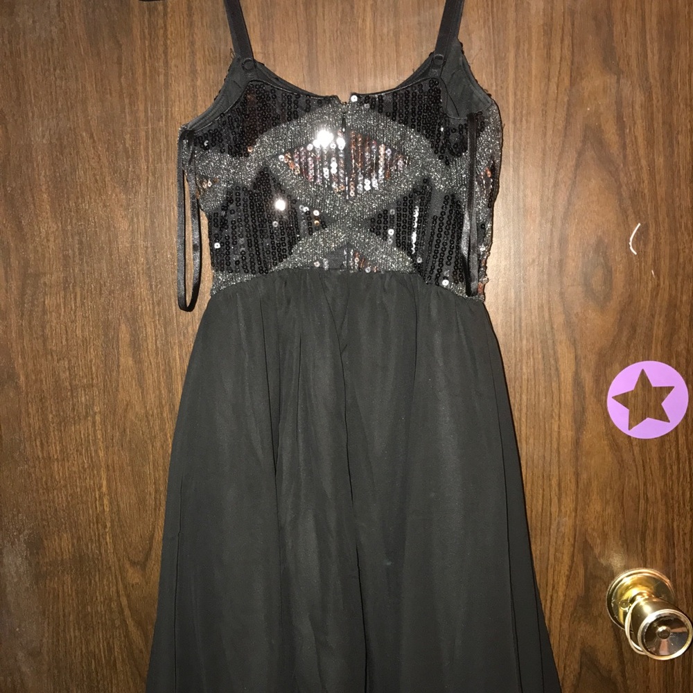 Black/silver sequined homecoming dress - Picture 2 of 7