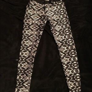 GIRLS WORKOUT PANTS! ALMOST BRAND NEW