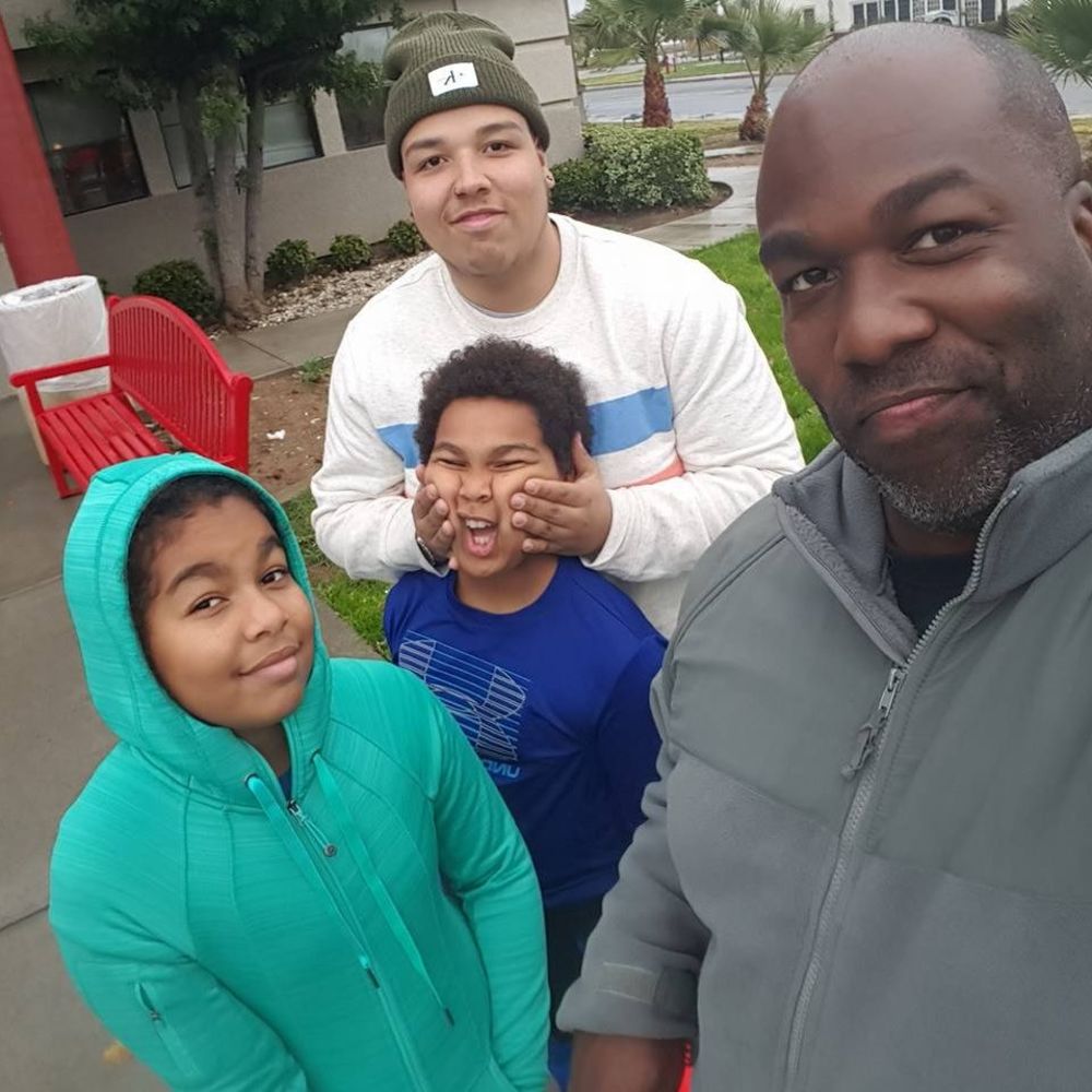 Meet your Posher, Elliott