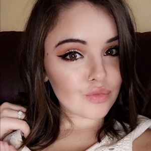 Meet your Posher, Savannah