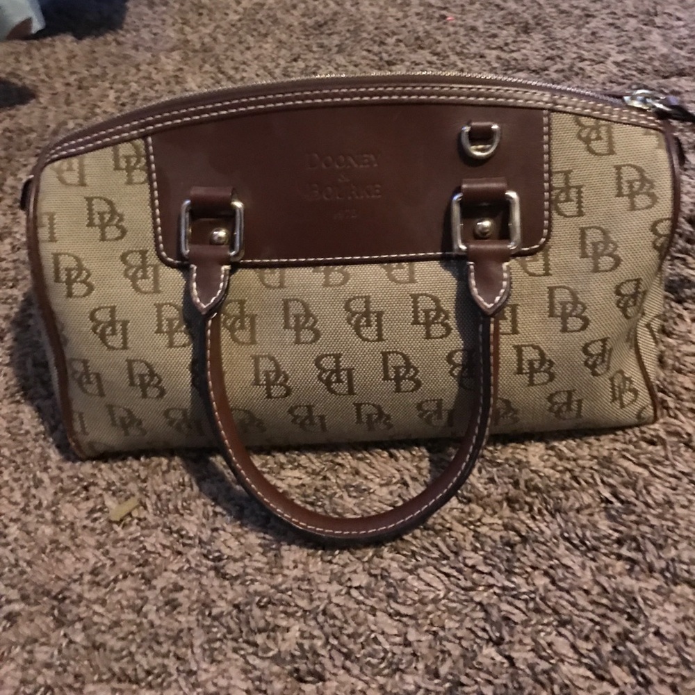 Dooney & Bourke - Picture 2 of 5