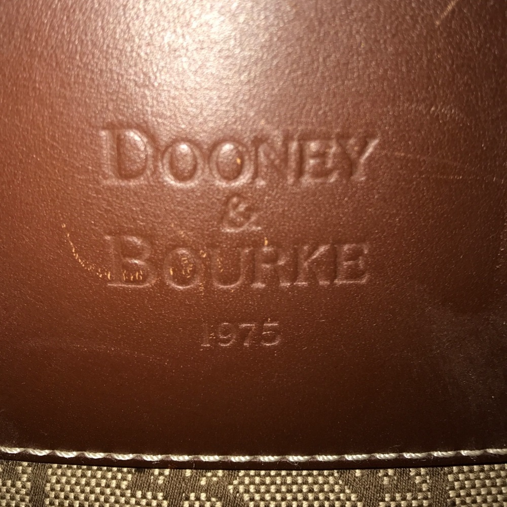 Dooney & Bourke - Picture 3 of 5
